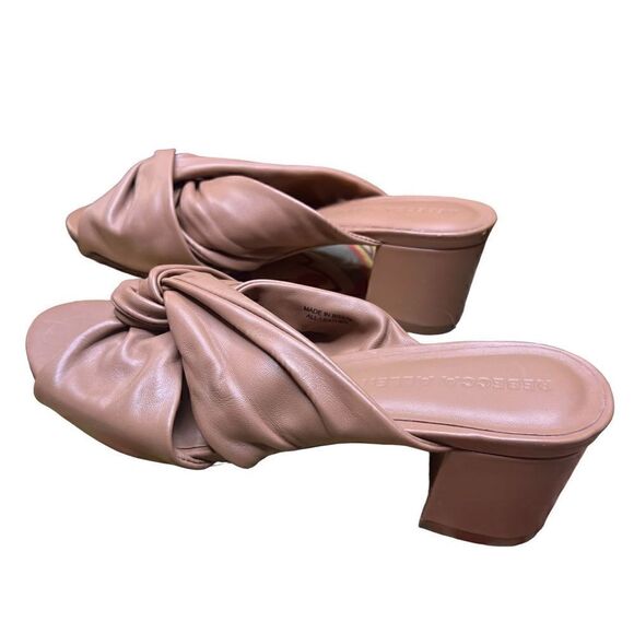 Rebecca Allen The Twist Dusty Violet Leather Sandal NWOB  Rebecca Allen The Twist Dusty Violet Leather Sandal NWOB Size 7